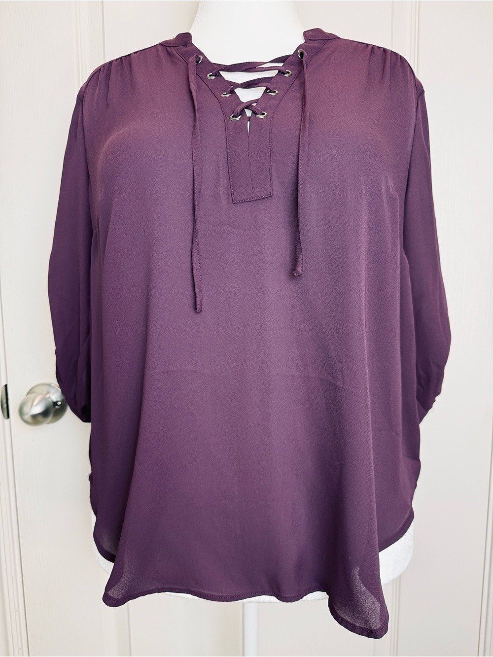 torrid Plum Harper Georgette Lace-Up Boho V-Neck Tunic Top sz 00